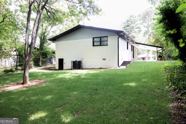 Photo - 1275 Calhoun Ave