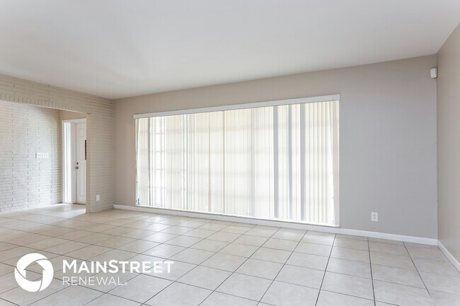 Photo - 1461 Wyndcliff Dr