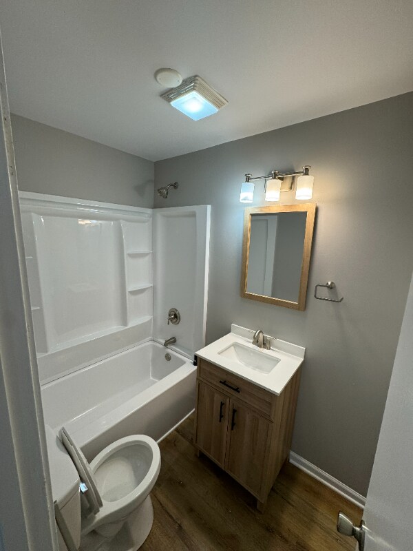 Photo - 120 S 2nd St