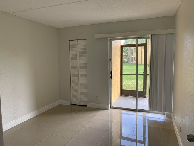 Photo - 707 Meadows Cir Unidad 707