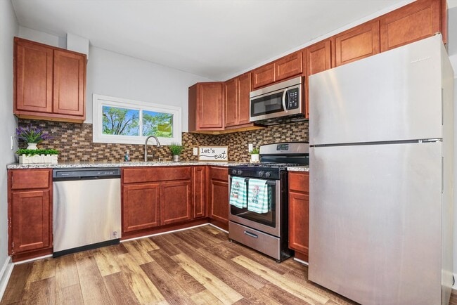 Photo - 16125 Marshfield Ave