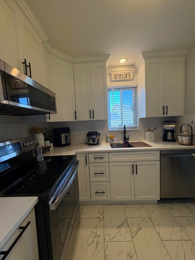 Photo - 2534 Boundbrook Dr S