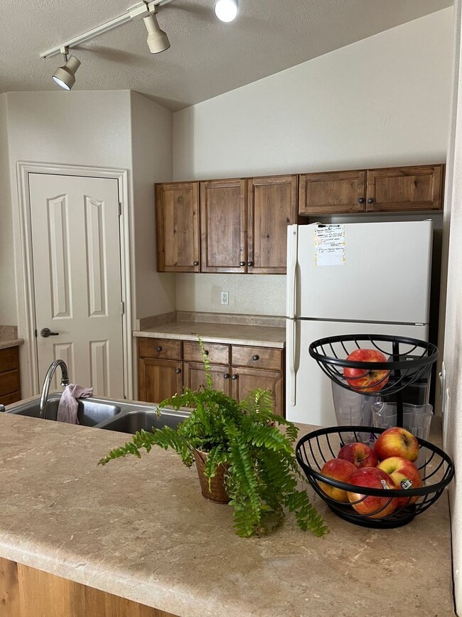 Photo - Great 3 bedroom 2 bath home in St George!