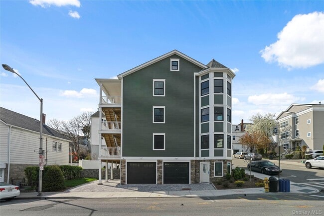 Photo - 80 Depeyster St Unit 2