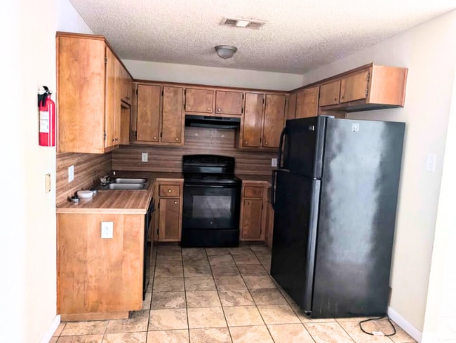 Photo - 102 E Truman Ave Unit A