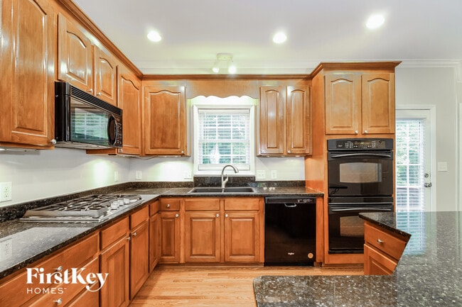 Photo - 3205 Quail Run Dr