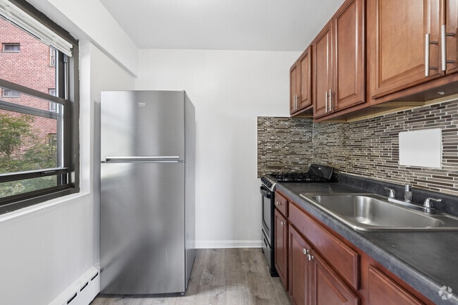 1BR, 1BA - 530SF -Kitchen