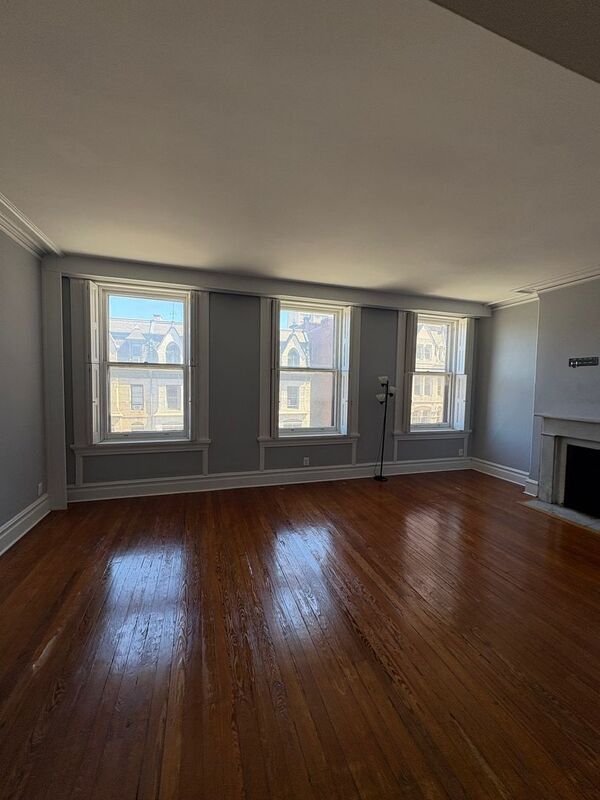 Photo - 1118 St Paul St Unidad Apt 3F