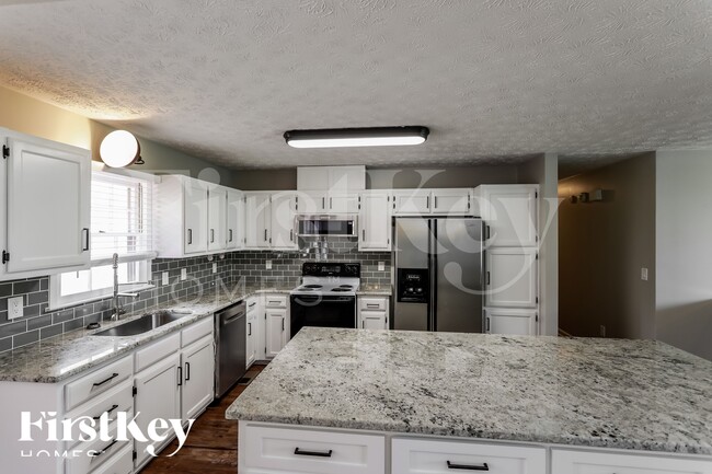 Photo - 2097 Blackberry Cir