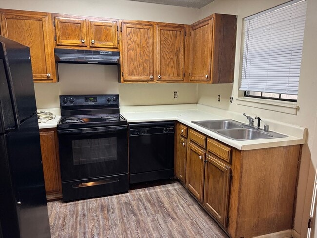 Photo - 3 Bed/1.5 Bath Near Fox Meadow Schools!