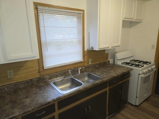 Photo - 2 N Richard Dr