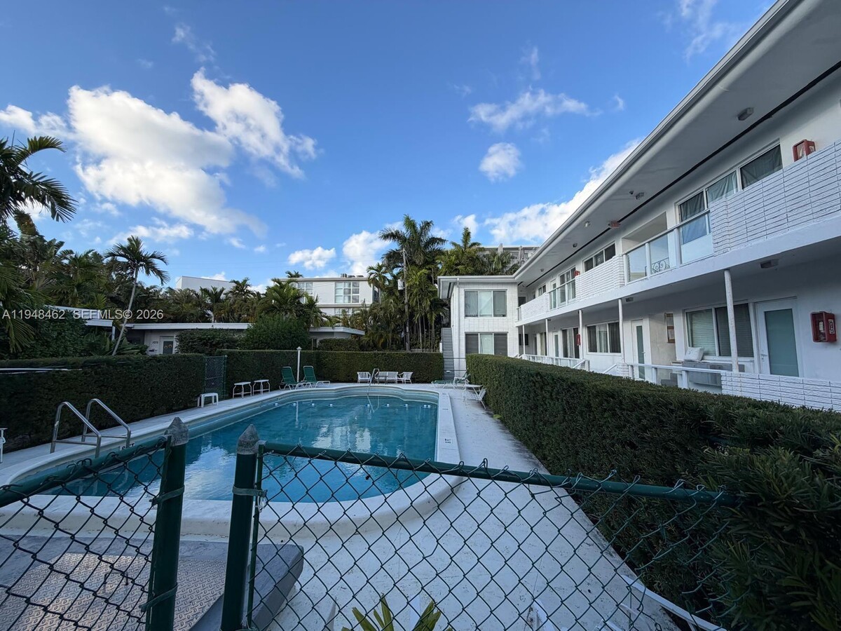 Photo - 1065 98th St Unit 5