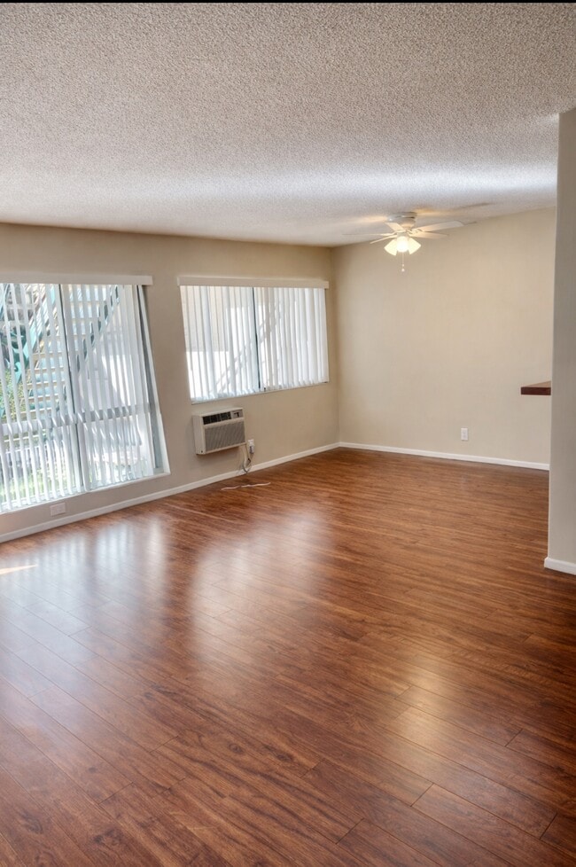 Photo - 351 Riverdale Dr Unit 6