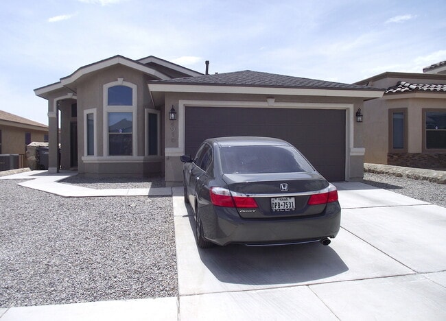 Northeast El Paso 3bed, 2 bath REFRIG A/C ... - Northeast El Paso 3bed, 2 bath REFRIG A/C ... House