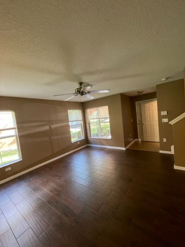 Photo - 10934 Johanna Ave