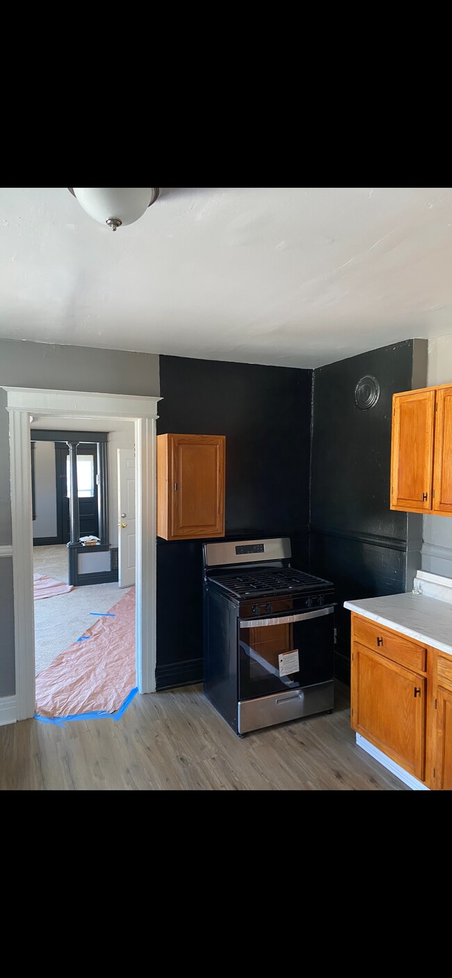 Photo - 857 N Goodman St Unidad 857