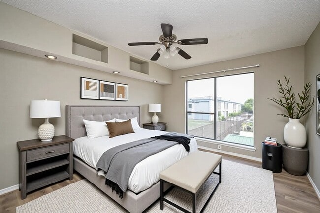 Photo - 2826 S Bartell Dr Unit 37