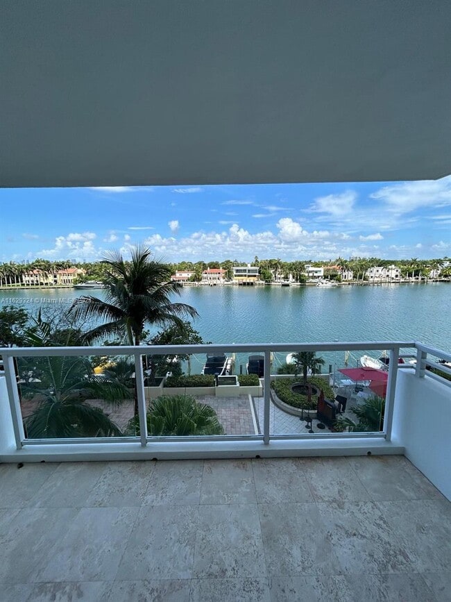 Building Photo - 5600 Collins Ave Rental
