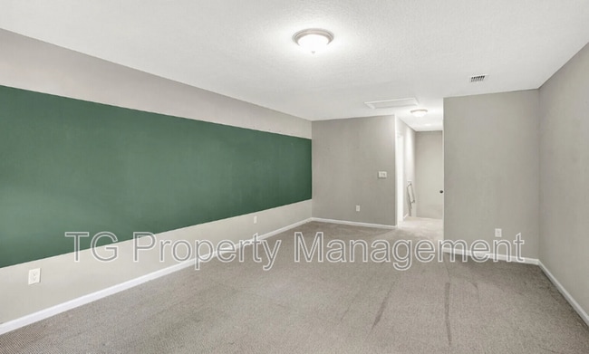 Photo - 2651 Firethorn Ave