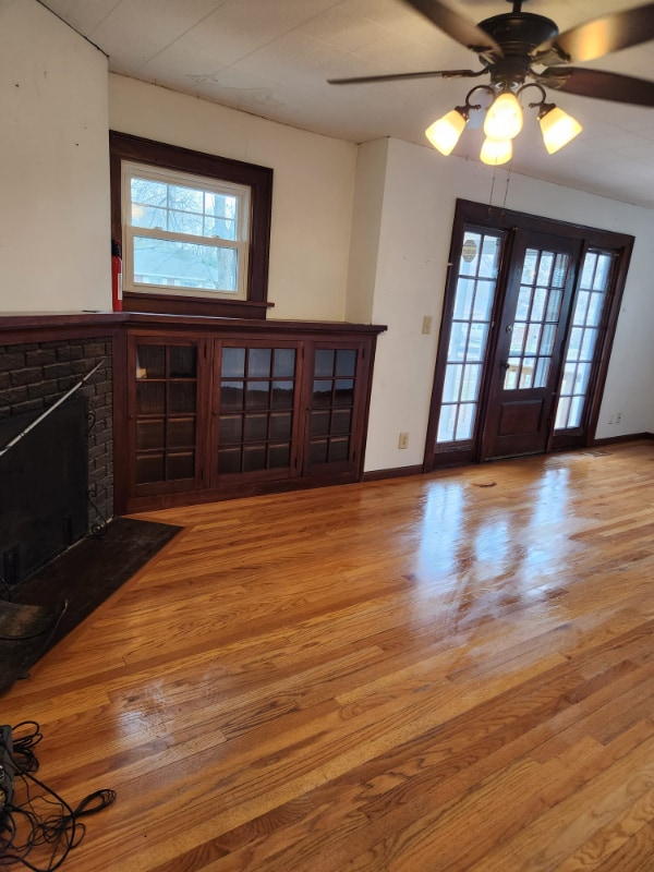 Photo - 2600 S 40th St