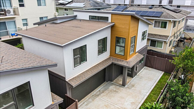 Building Photo - 1729 Keeaumoku St Unit B