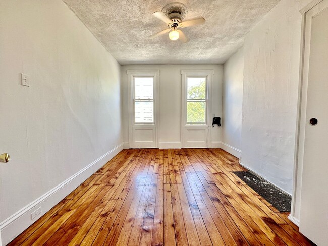 Photo - 521 Willow Ave Unidad # 4R