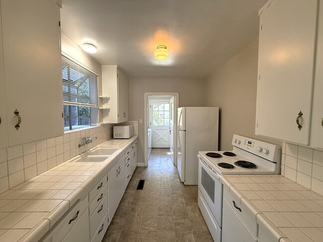 Photo - 191 E Washington Ave