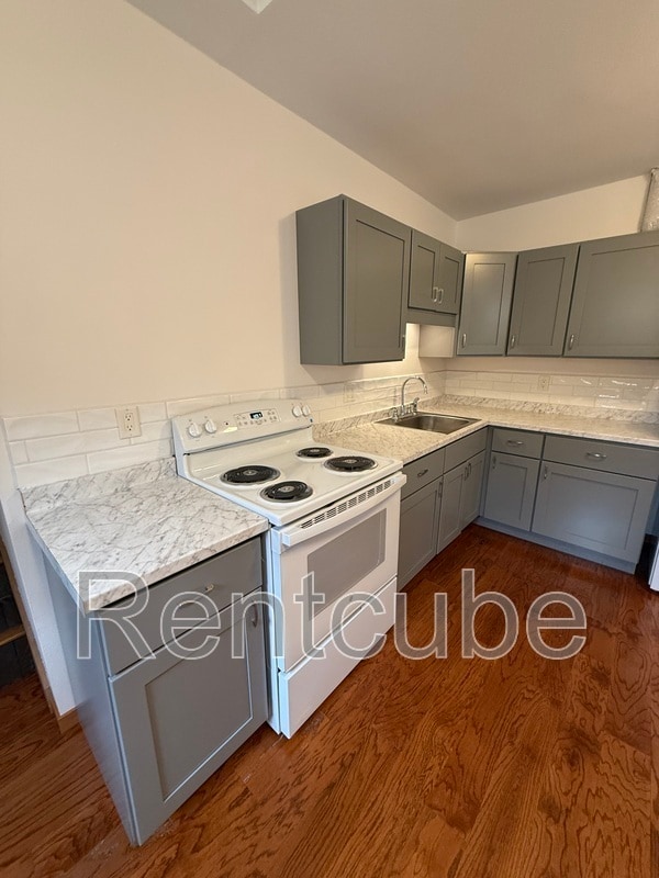 Photo - 626 University Ave Unit 2