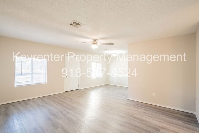 Photo - S Hudson Ave Duplex Unit 3257