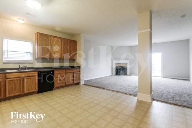 Photo - 1004 Retford Dr