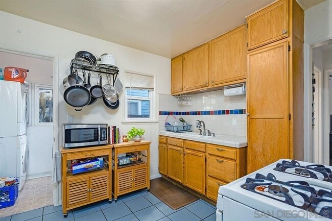 Photo - North Park Rental with Balcony and Outdoor spave, Near Freeways