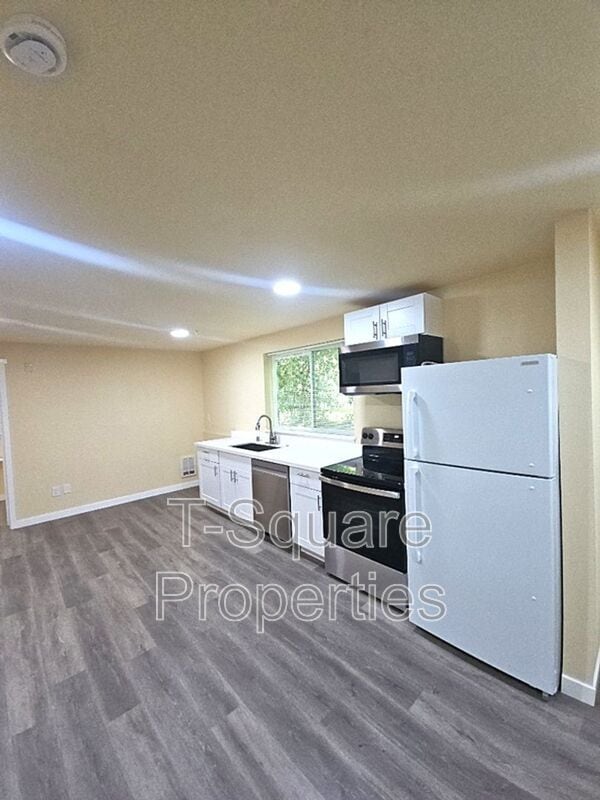 Photo - 7041 S 116th Pl