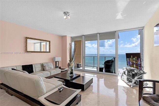 1455 Ocean Dr Unit 1106