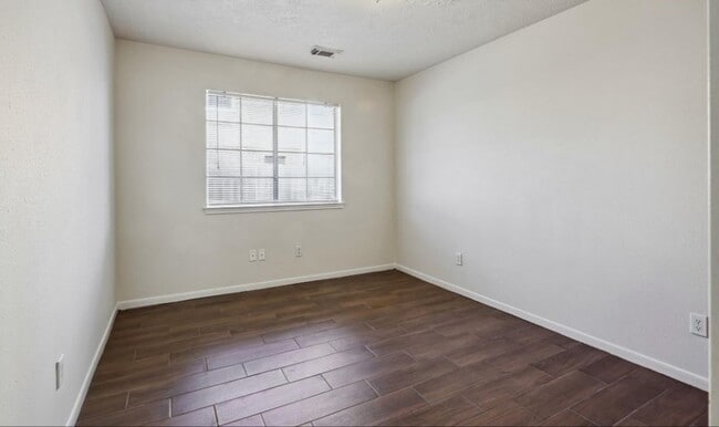 Photo - 9423 Rippling Fields Dr