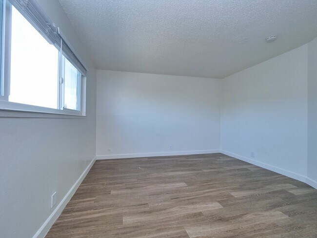 Orange Grove Apartments