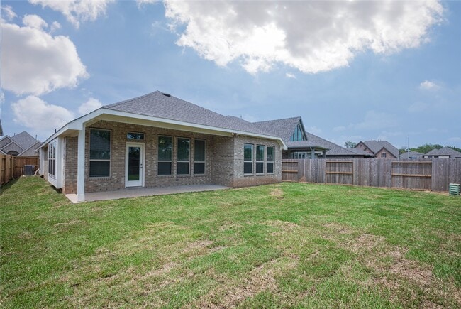 Photo - 8726 Fairbrook Dr