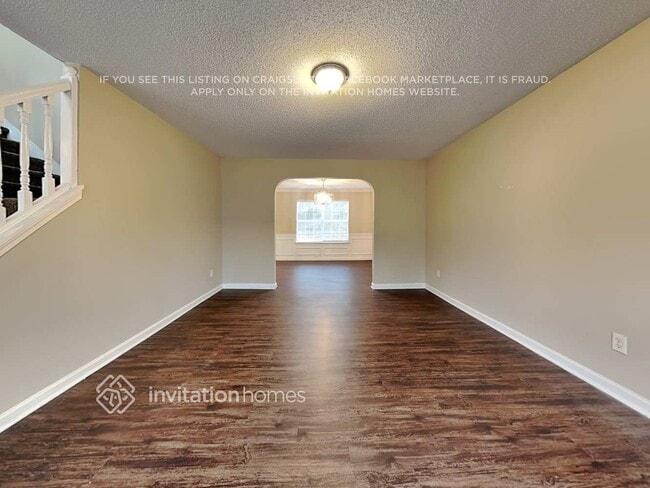 Photo - 372 Othello Dr