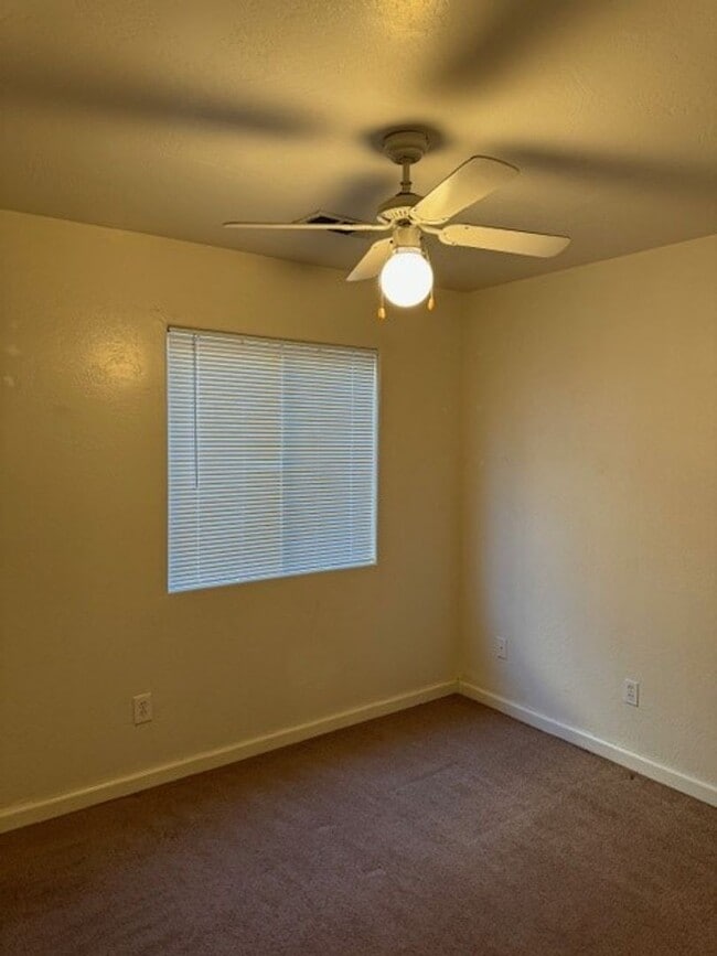 Photo - 8706 Hoodsport Ave