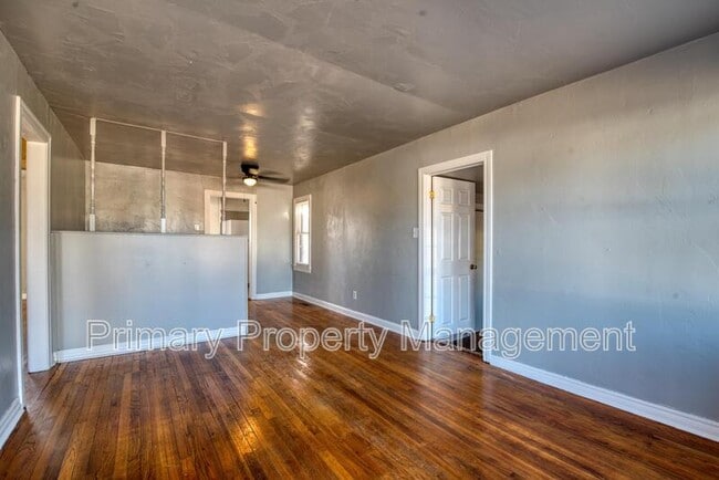 Photo - 3112 Cashion Pl