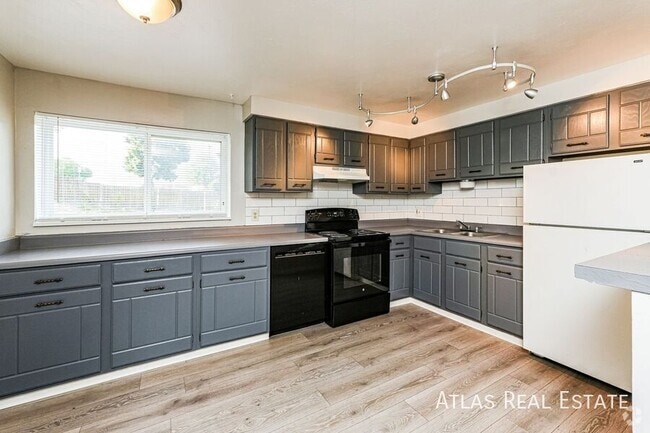 Building Photo - 2840 Montebello Dr W Unit 2 Rental
