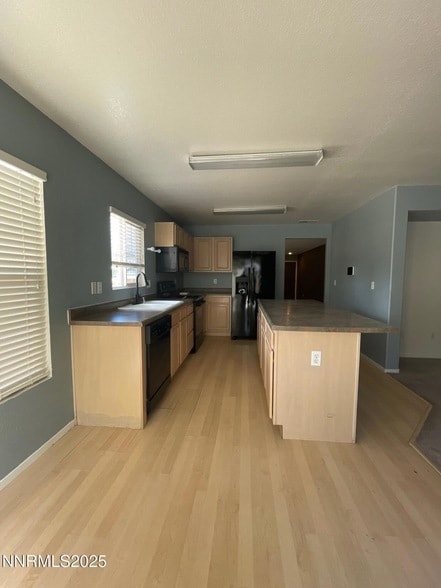 Photo - 7600 Appenzell St