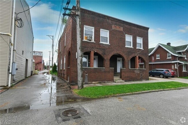 Building Photo - 71-73 6th St NW Rental