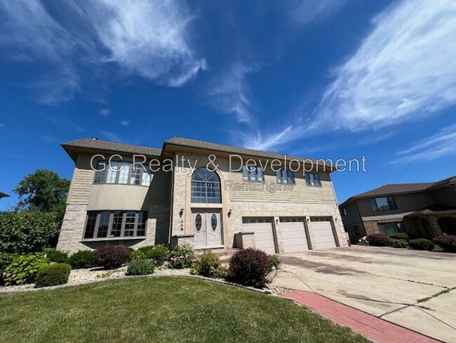 Building Photo - 319 Dee Ct Unit C
