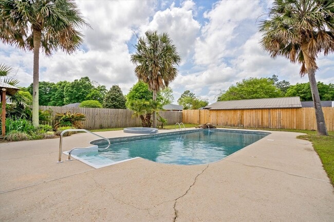 Photo - 3709 Seleste Dr