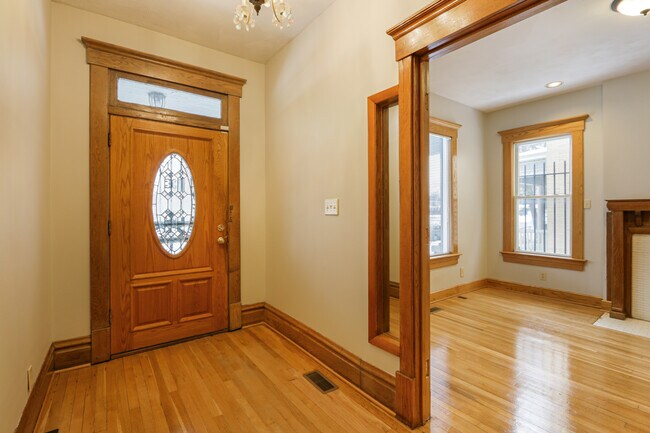 Photo - 98 Miami Ave