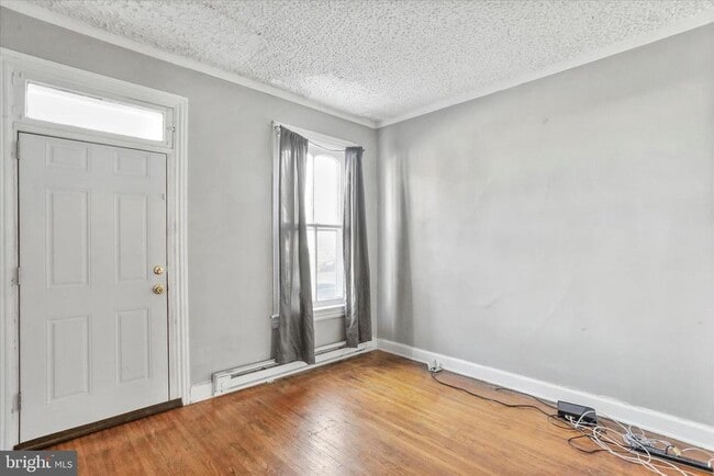 Photo - 135 E Antietam St