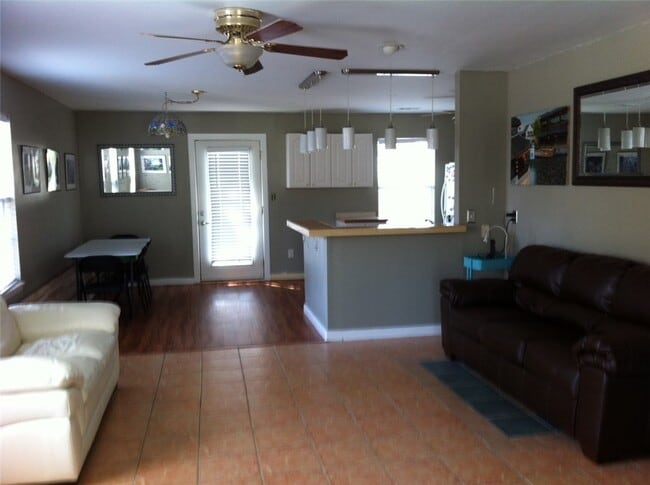 Photo - 4033 N Cambray Dr