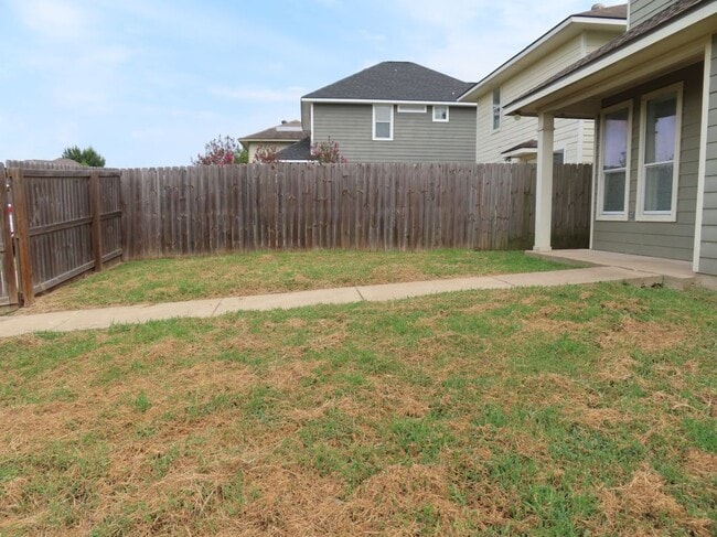 Photo - 4115 McFarland Dr