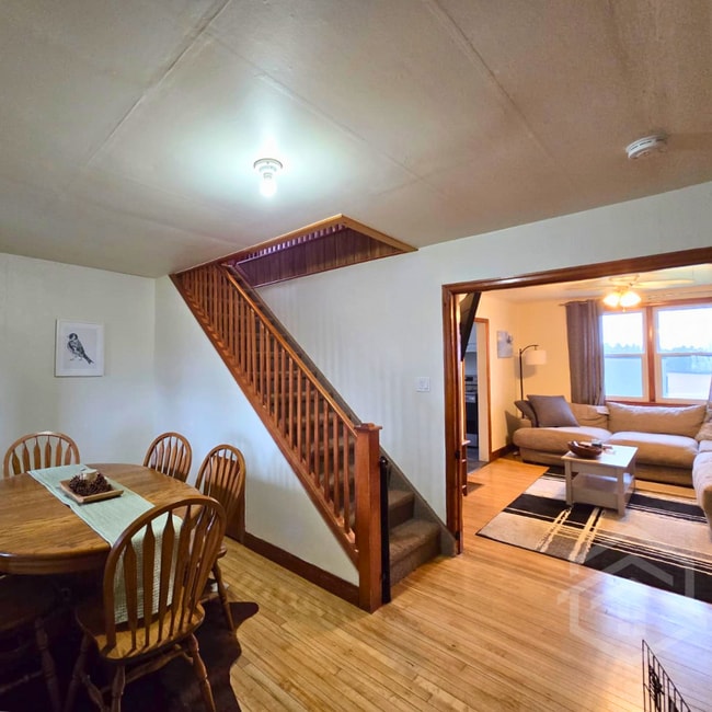 Photo - 5-Bedroom House in Otterville!!