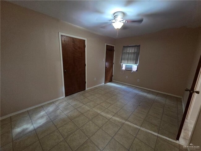 Photo - 9 E Champion St